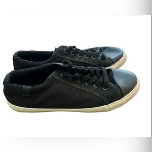 Men’s Express Sneakers Size 12